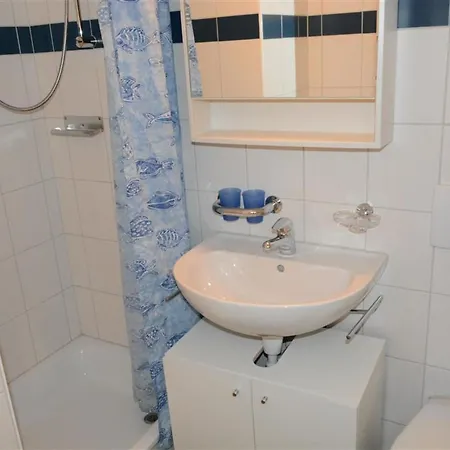 Jacqueline 24 Appartement-fewo- Dusche Oder Bad- Wc 5-bettwohnung By Interhome *